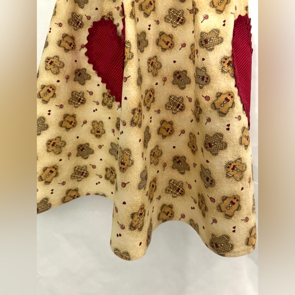 Children’s Hand made Gingerbread Apron - Picture 13 of 13